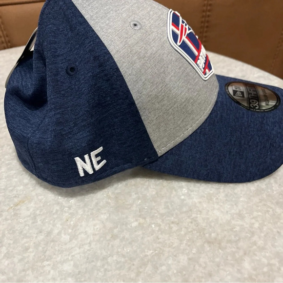 New England Patriots New Era 39THIRTY NFL Official Sideline Road Cap Med/large - Picture 4 of 7